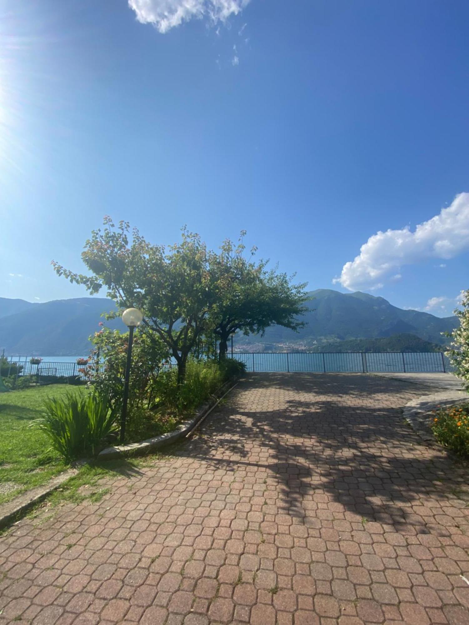 Peonia Apartment - Appartamento Vista Lago Lezzeno Esterno foto